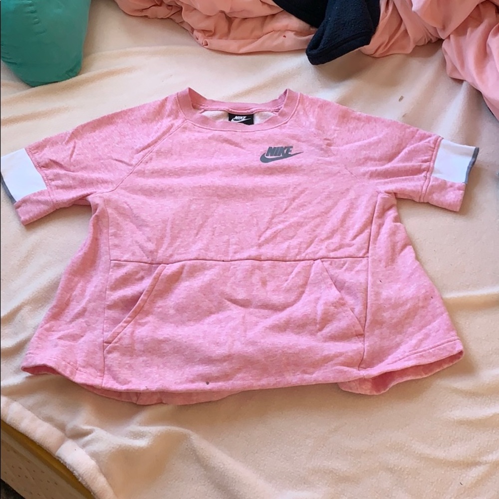 Kids top Size large fits a women’s M